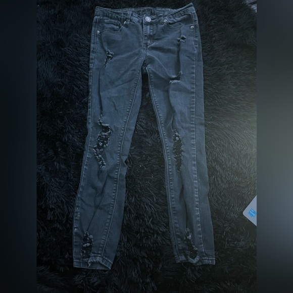 !!! SOLD !!! Rue 21 Black Ripped Mid-Rise Skinny Jeans Size 6 - Picture 5 of 8